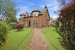 Main Road, Elderslie, Renfrewshire, PA5 9BQ