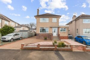 Ballater Drive, Inchinnan, Renfrewshire, PA4 9QD
