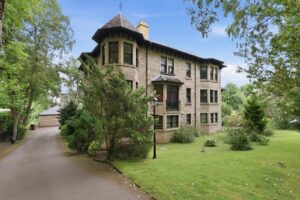 Flat 7 Castle Gardens, 27 Main Road, Castlehead, Paisley, PA2 6AN