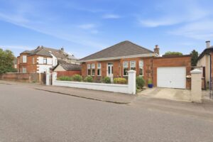Cambridge Road, Renfrew, Renfrewshire, PA4 0SL