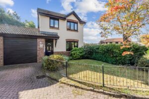 Castle Gardens, Paisley, Renfrewshire, PA2 9RA